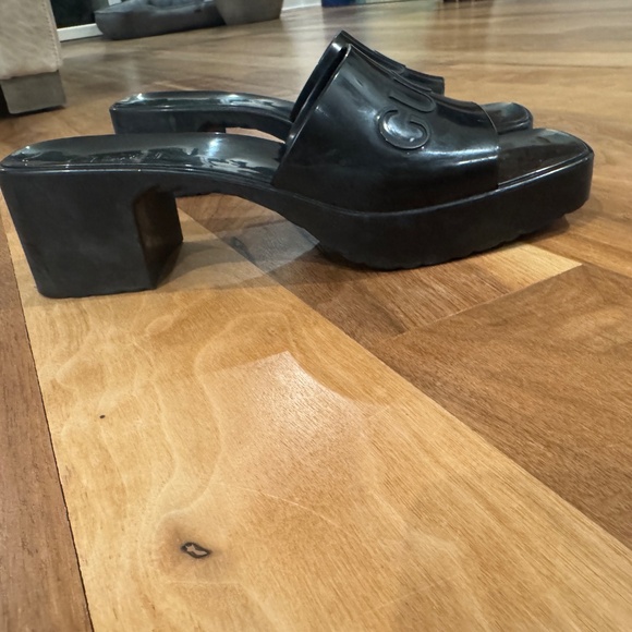 Gucci slides - Picture 5 of 6